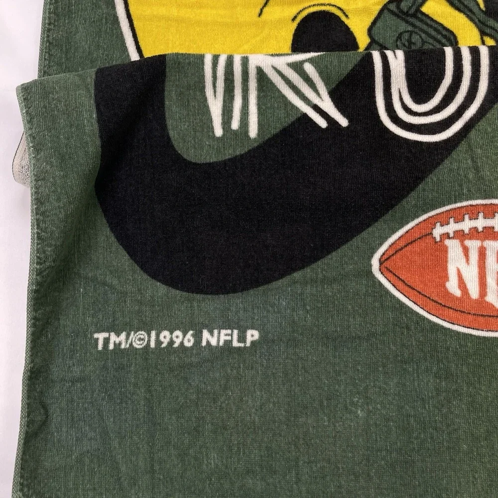 Vintage NFL Green Bay Packers 1996 Beach / Pool Towel RARE